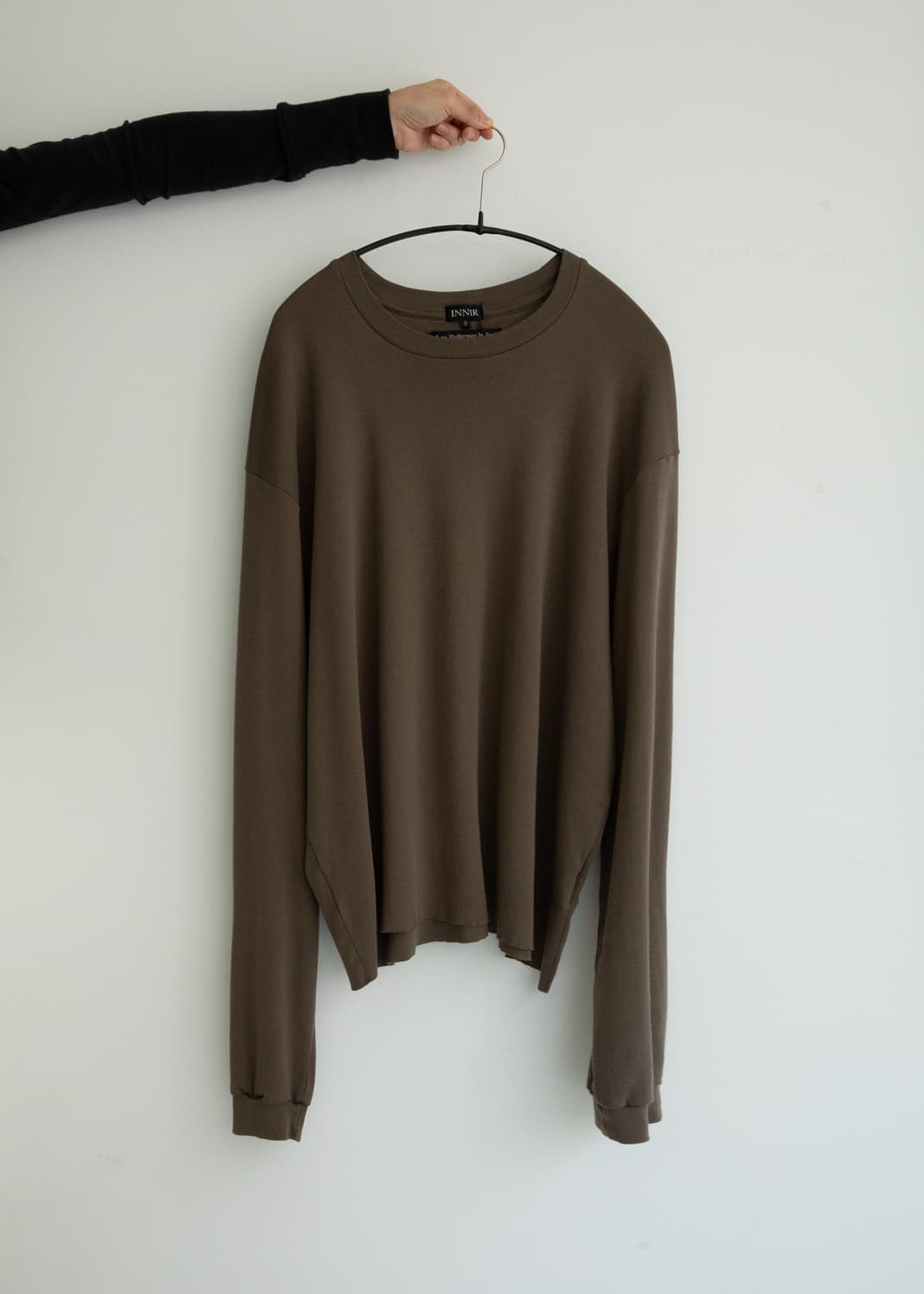 innir 이니어 COTTON RIB CROPPED LONG SLEEVE 상품이미지1