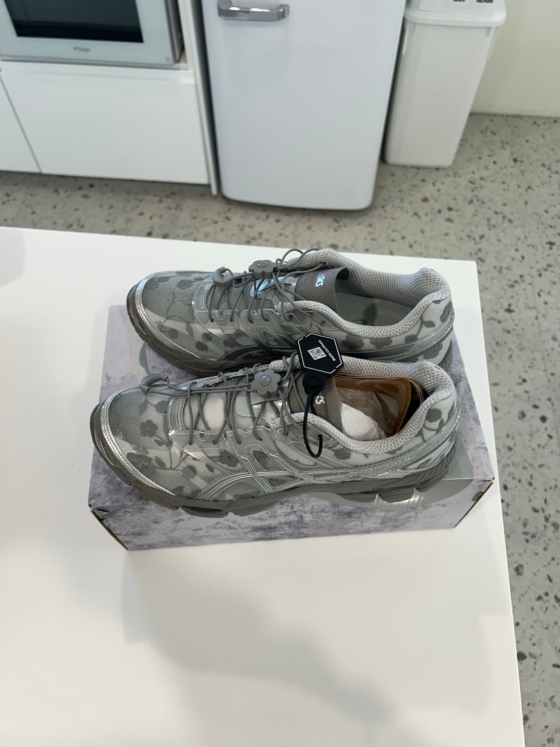 아식스 세실리에반센 상품이미지1