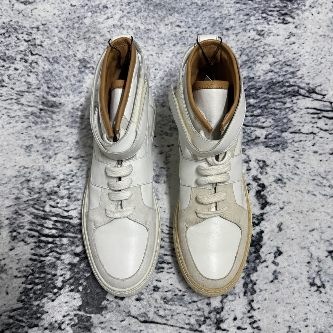 (새상품)크리스반아쉐 09FW 스트랩 스니커즈 화이트 41.5 상품이미지2