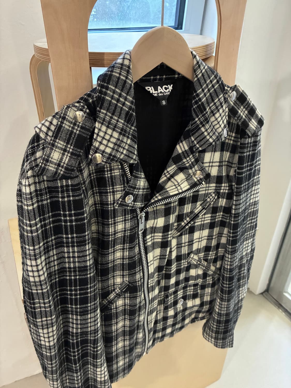 꼼데가르송 블랙 라이더 자켓 상품이미지2