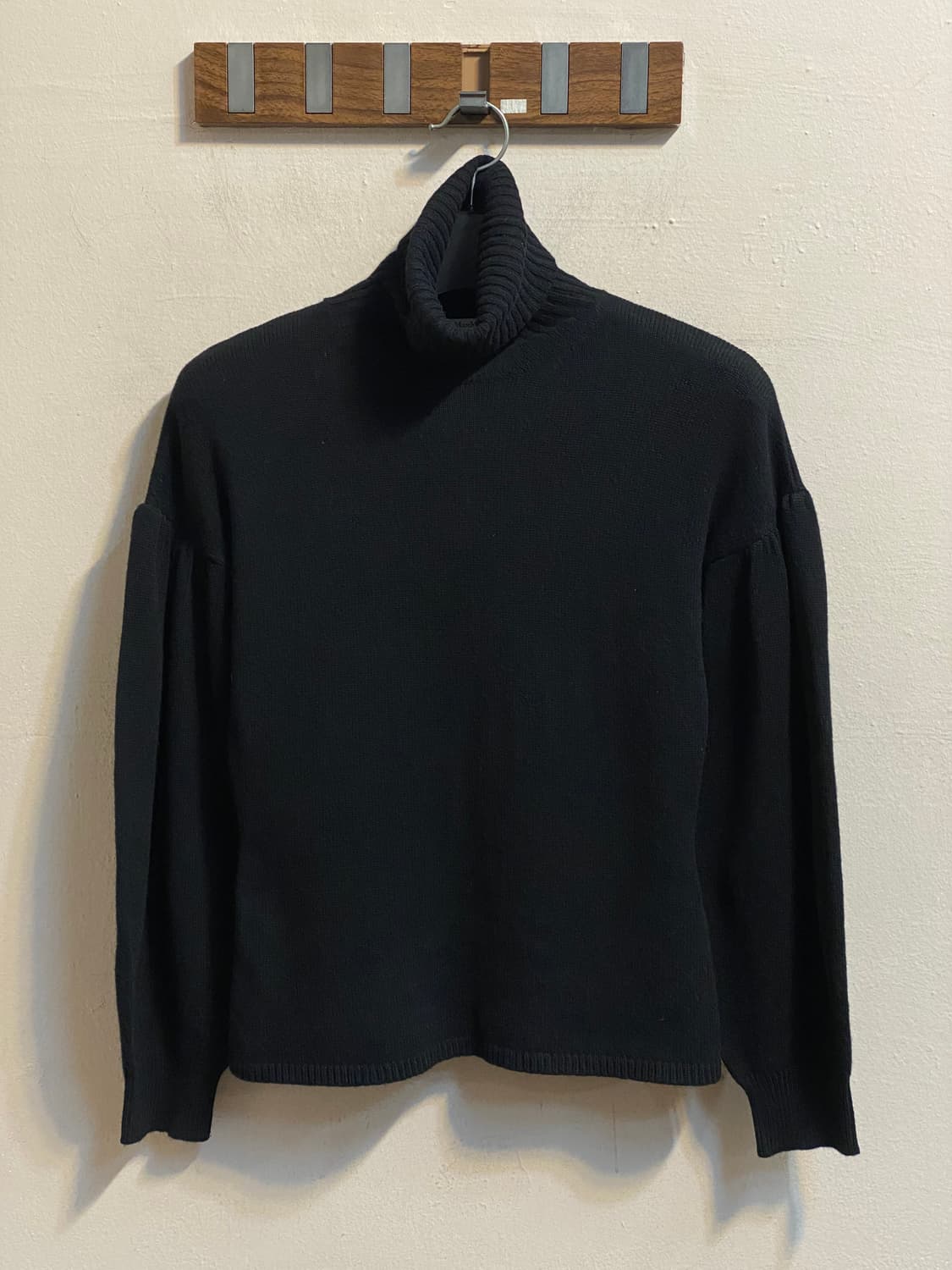 막스마라 블랙 터틀넥 니트 스웨터 상품이미지3