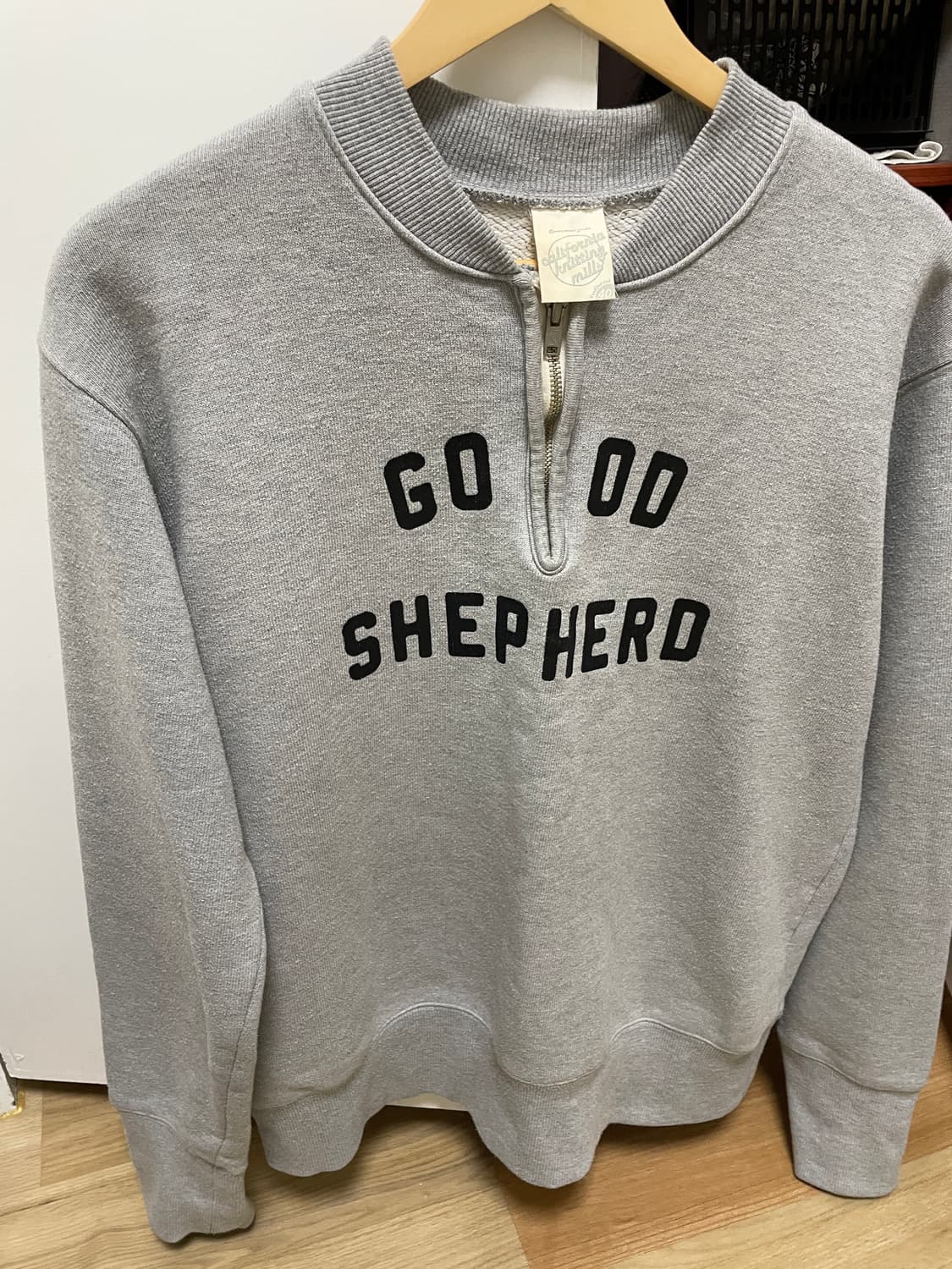 캘리포니아니팅밀스 셰퍼드 맨투맨 상품이미지1