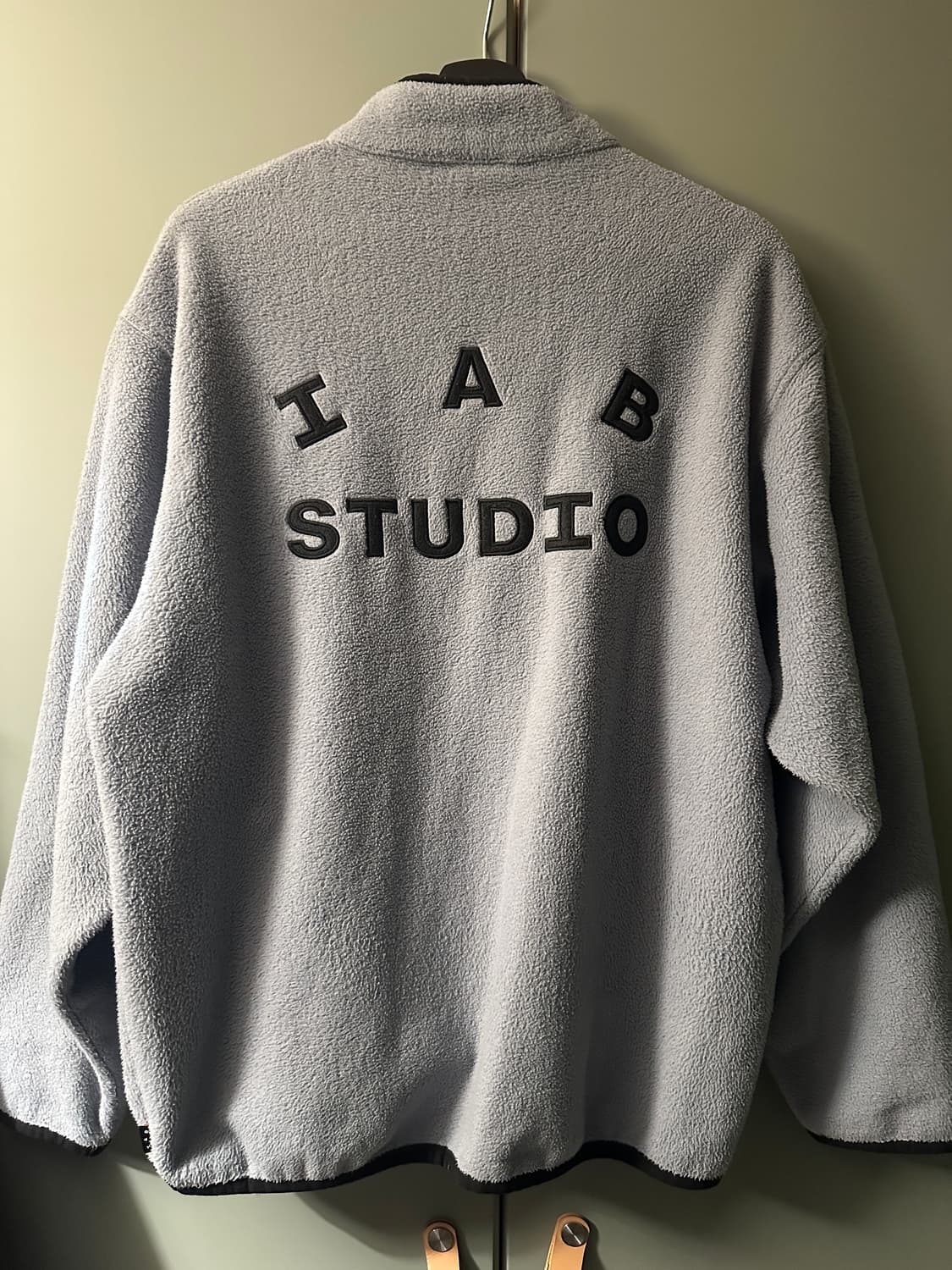 아이앱 스튜디오 후리스 쿨그레이 L 상품이미지3