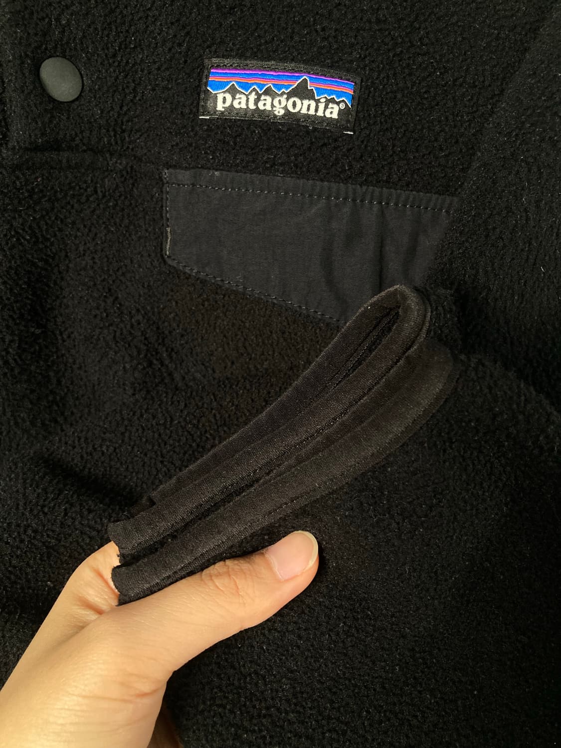 파타고니아 신칠라 풀오버 올블랙 (M) 상품이미지4