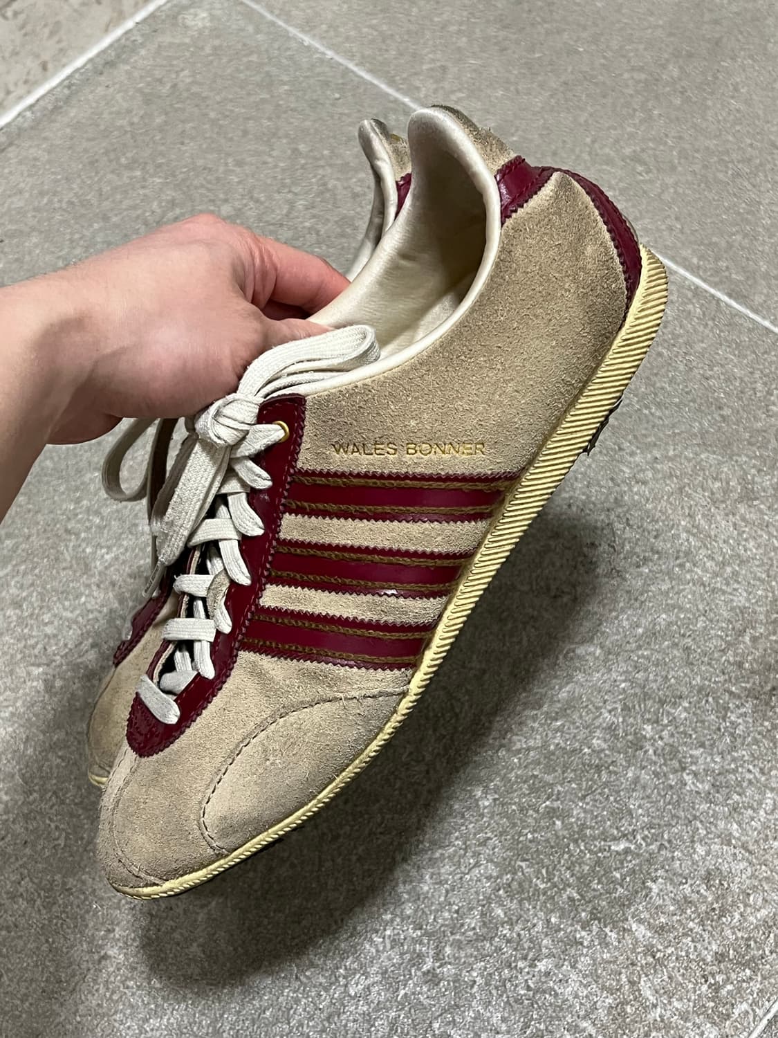 아디다스 웨일즈보너 재팬 슈즈 카드보드 버건디 상품이미지3