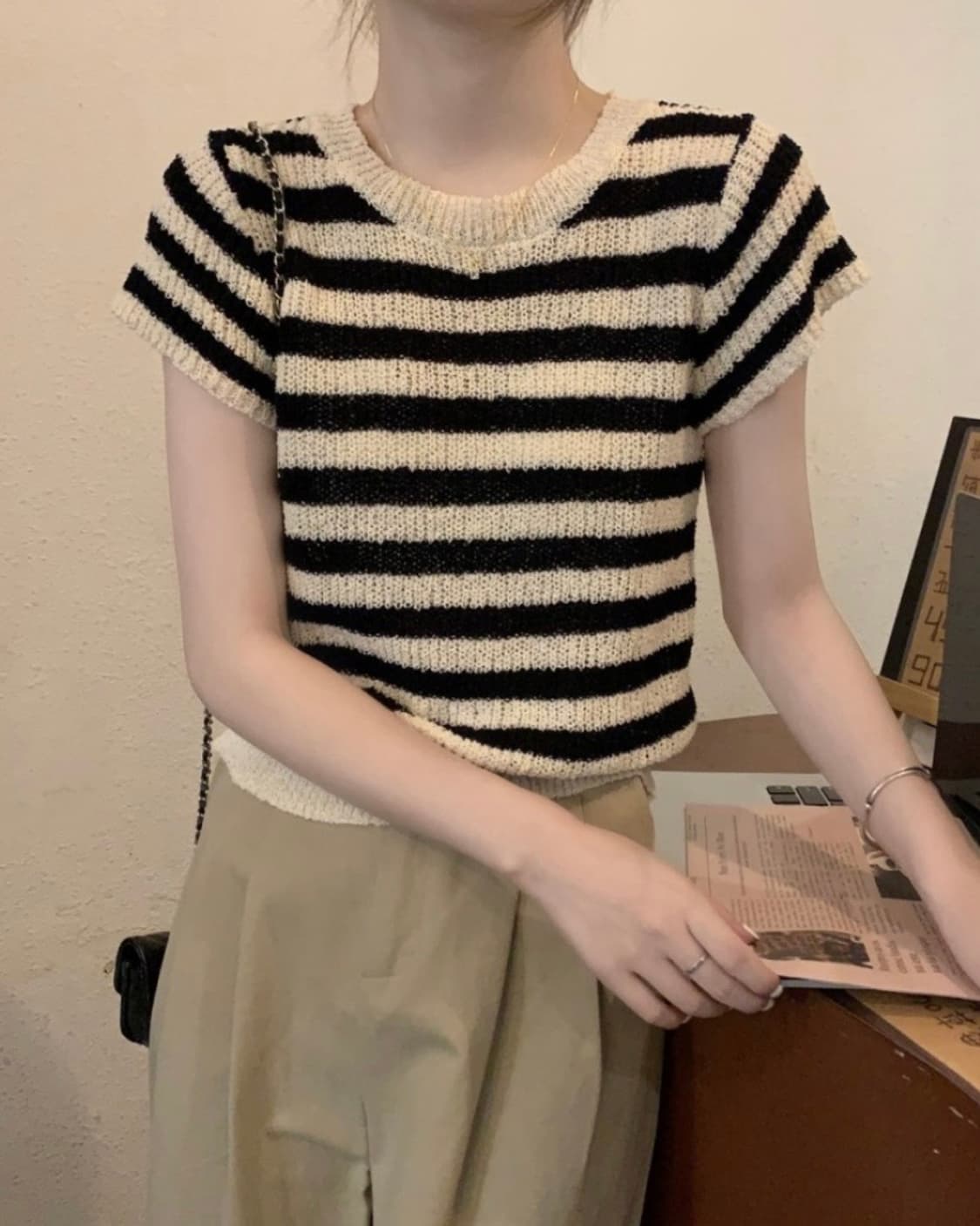 단가라 크롭 니트 상품이미지1