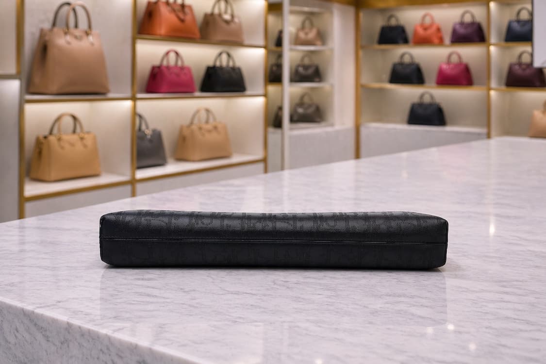 [A급] 디올 오블리크 갤럭시 파우치 판매합니다!!! 상품이미지2