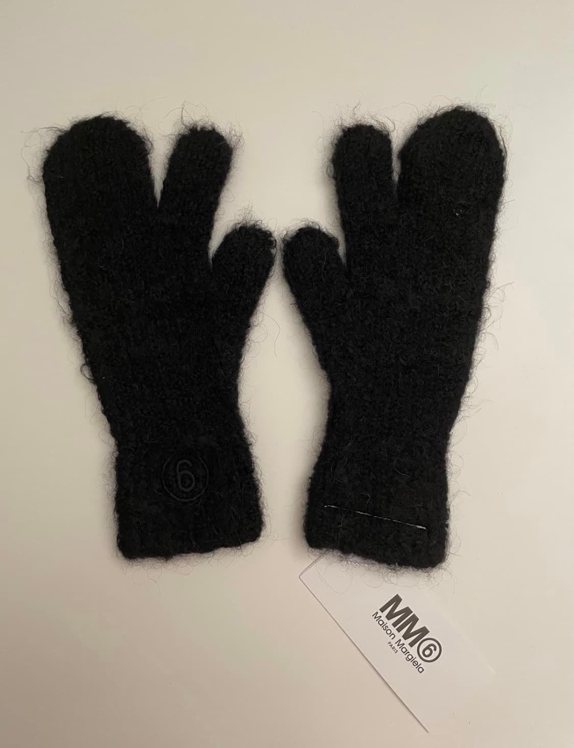 mm6 타비 모헤어 장갑 상품이미지2