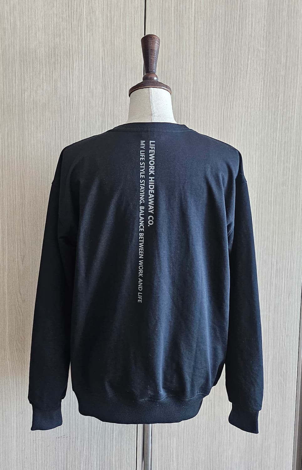 (거의새상품)라이프워크 맨투맨 블랙 55~66 상품이미지4