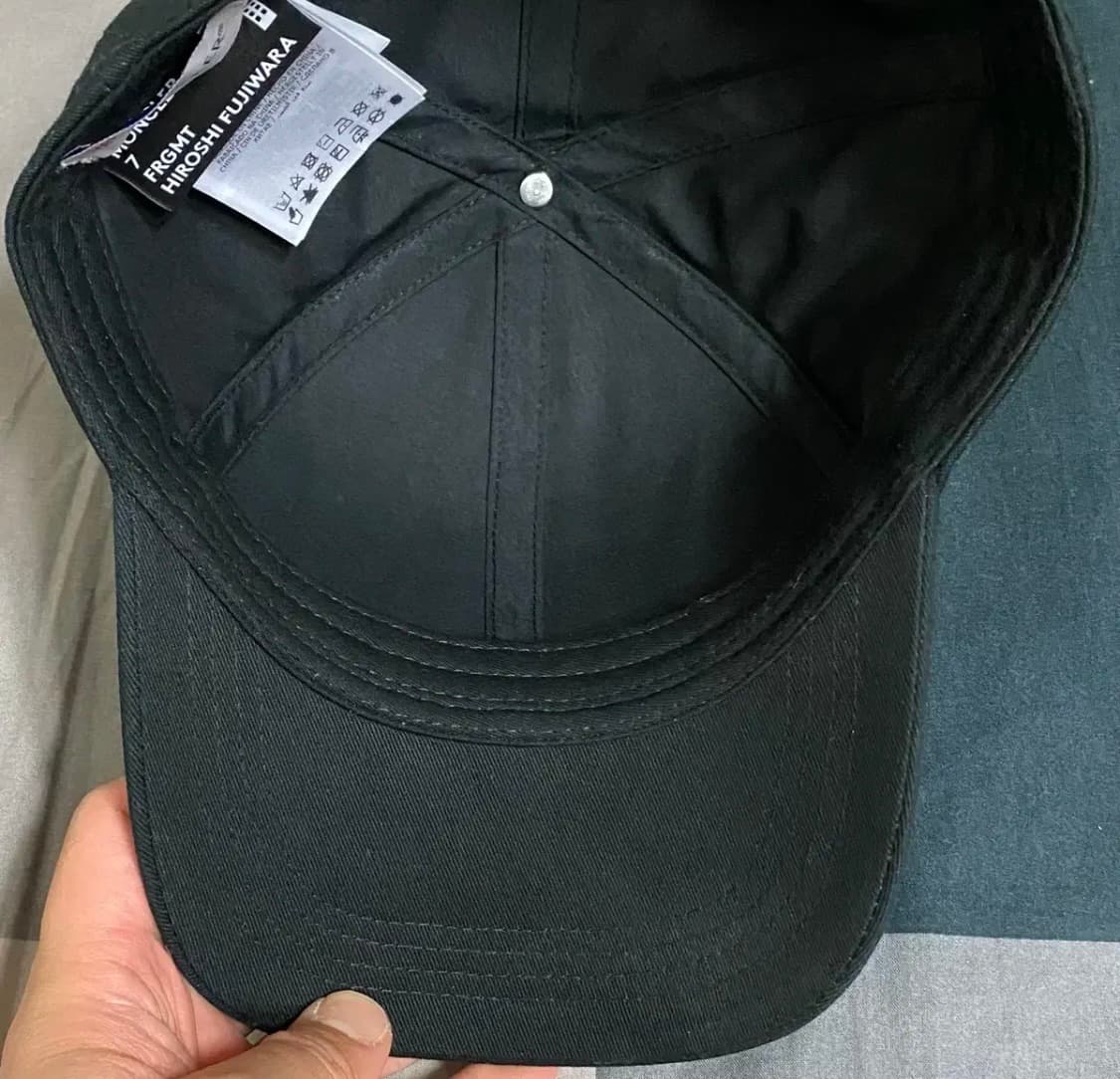 [OS] 몽클레어 X 프라그먼트 캡 블랙 상품이미지5