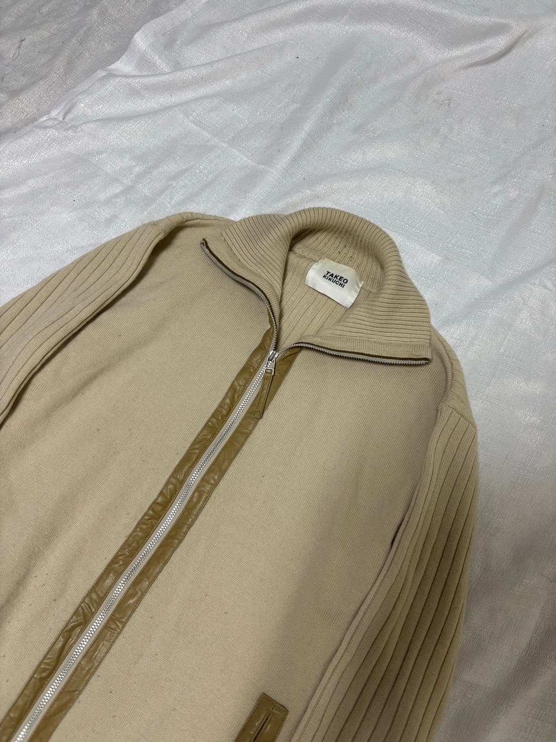 “Takeo Kikuchi” Beige Minimal Mood Knit  상품이미지8