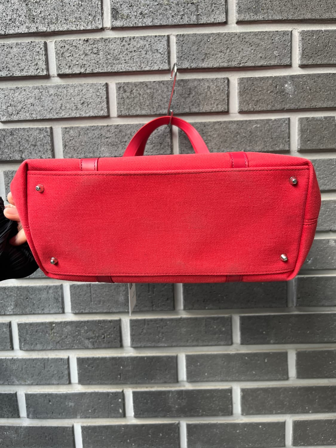 00s Courreges 꾸레쥬 더블 로고 펜던트 토트백 레드 상품이미지7