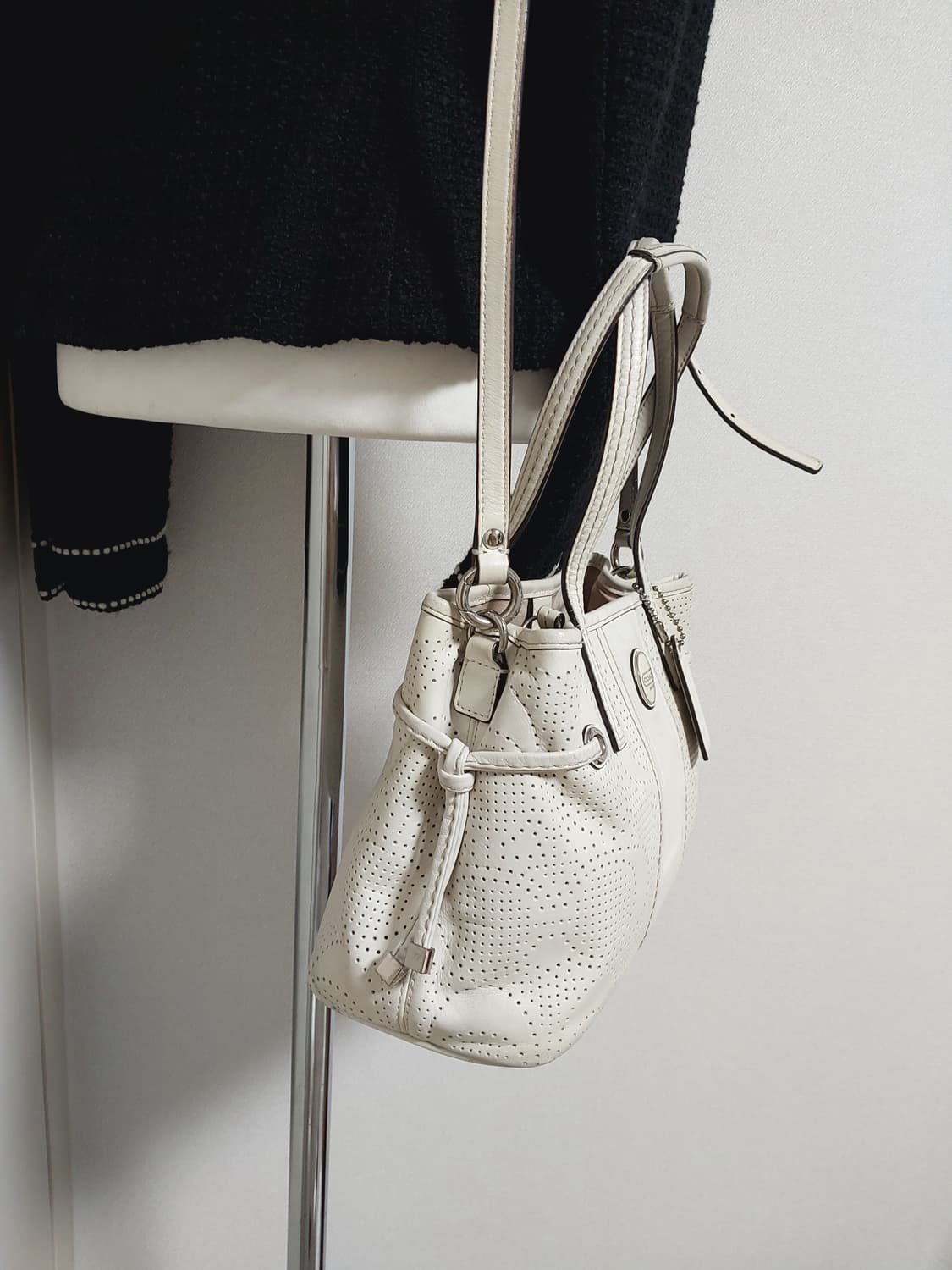 코치 빈티지 화이트 투웨이백 상품이미지5