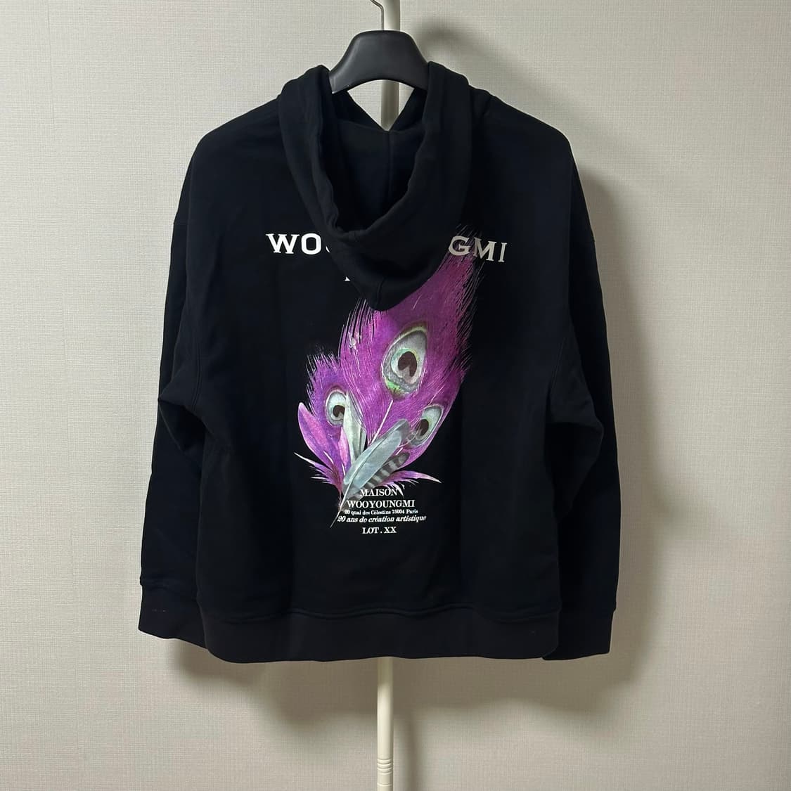 [48] 우영미 깃털 백로고 후드티 블랙 상품이미지1