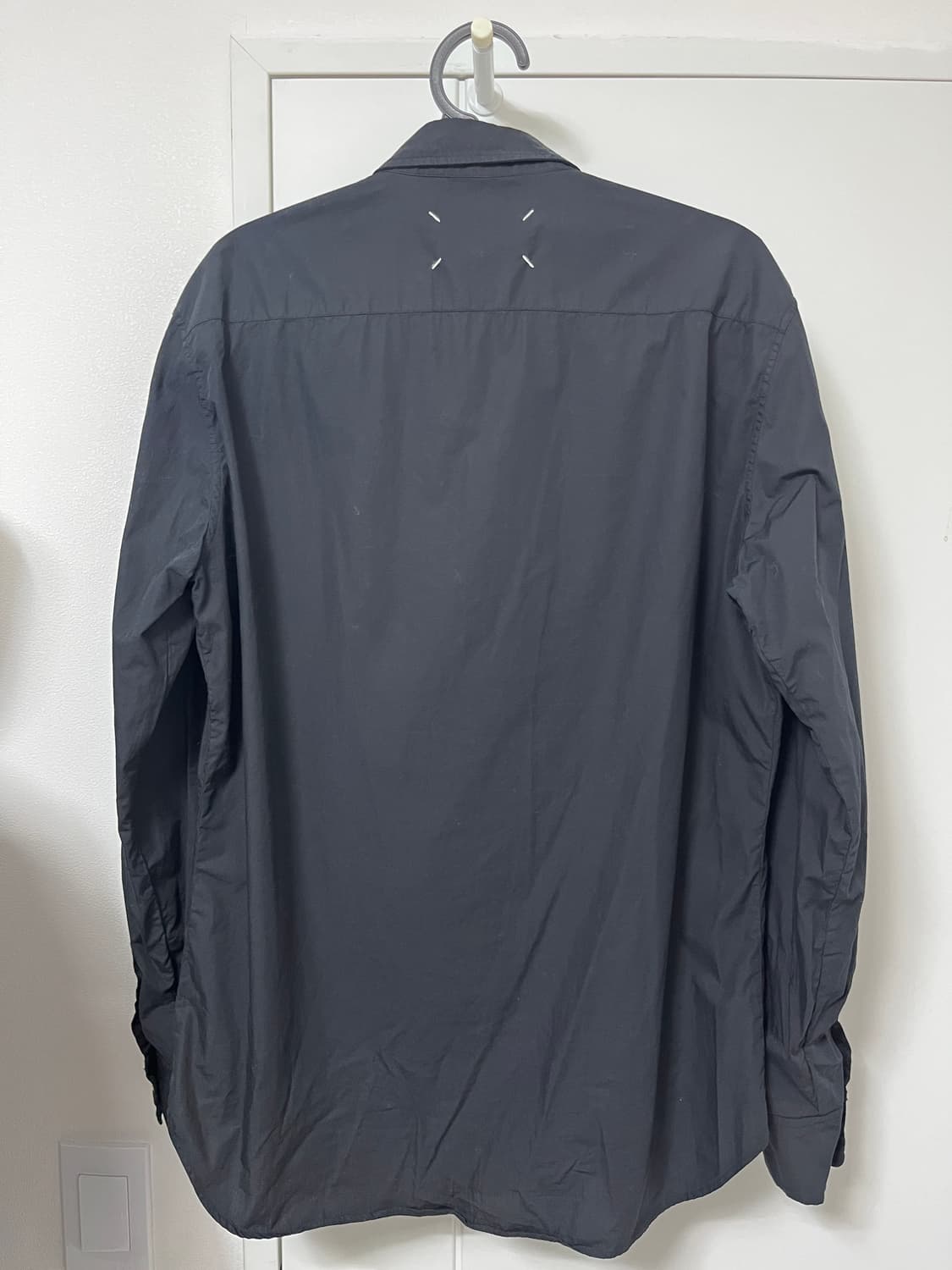 마르지엘라 백스티치 블랙 셔츠 싸게 팝니다. 상품이미지2