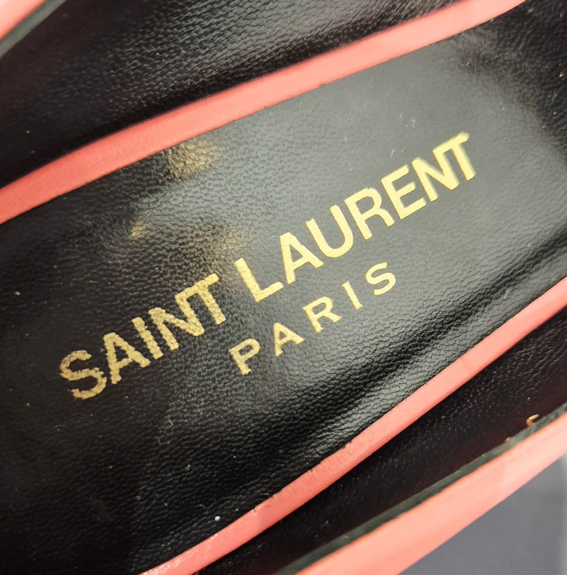 생로랑 핑크 레더 포인트 스틸레토 힐 상품이미지8