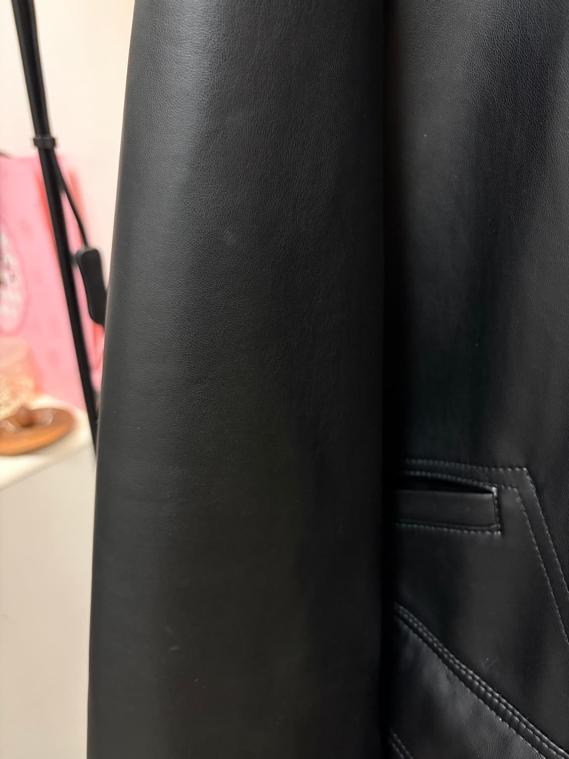 우영미 하드웨이 블랙 페이스 레더 자켓 상품이미지8