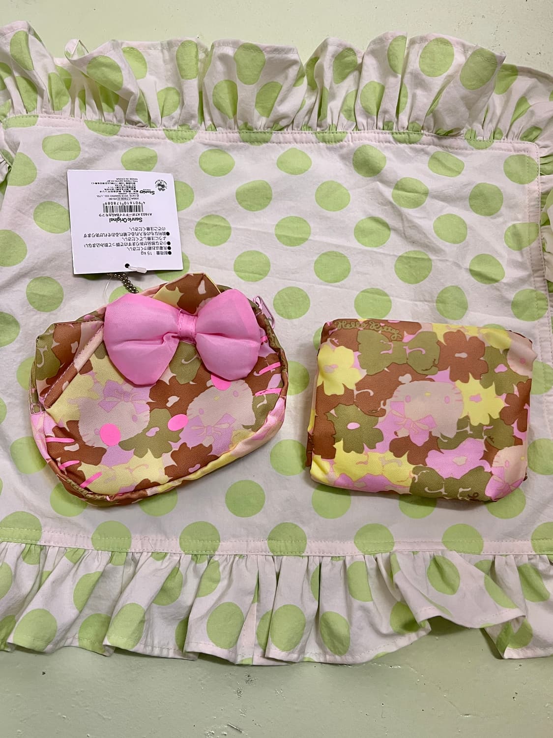 2016 키티 얼굴이 숨겨진 접이식 카모 토트백 상품이미지2