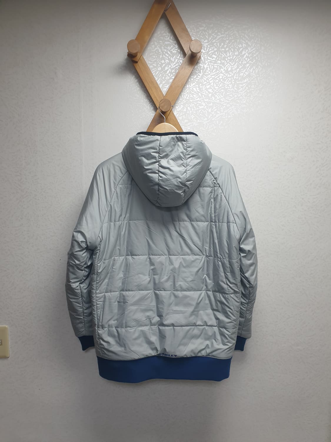 [L/100] 오클리 리버시블 패딩 후디 상품이미지2