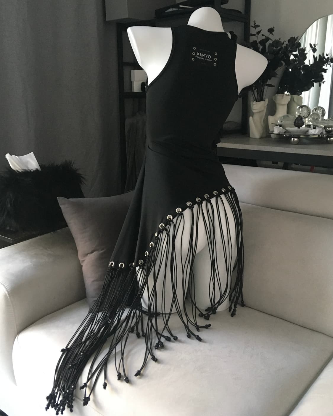 ༒ OBLIQUE EYELET TASSEL SLEEVELESS 상품이미지3