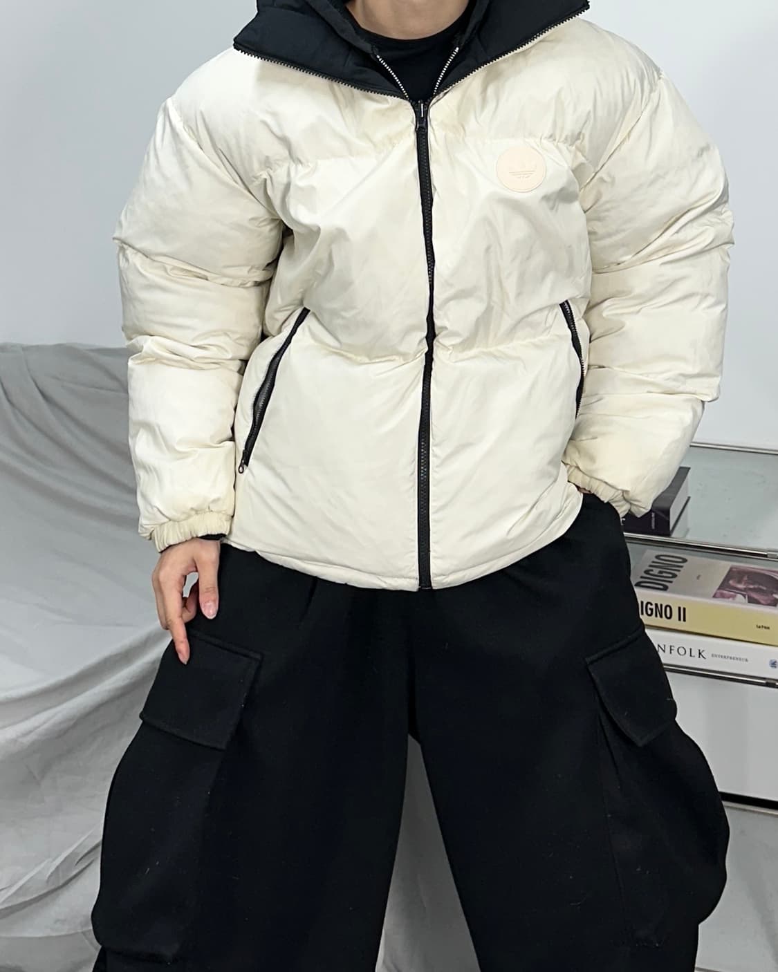 아디다스 블랙 화이트 리버시블 넉다운 패딩 L 상품이미지6