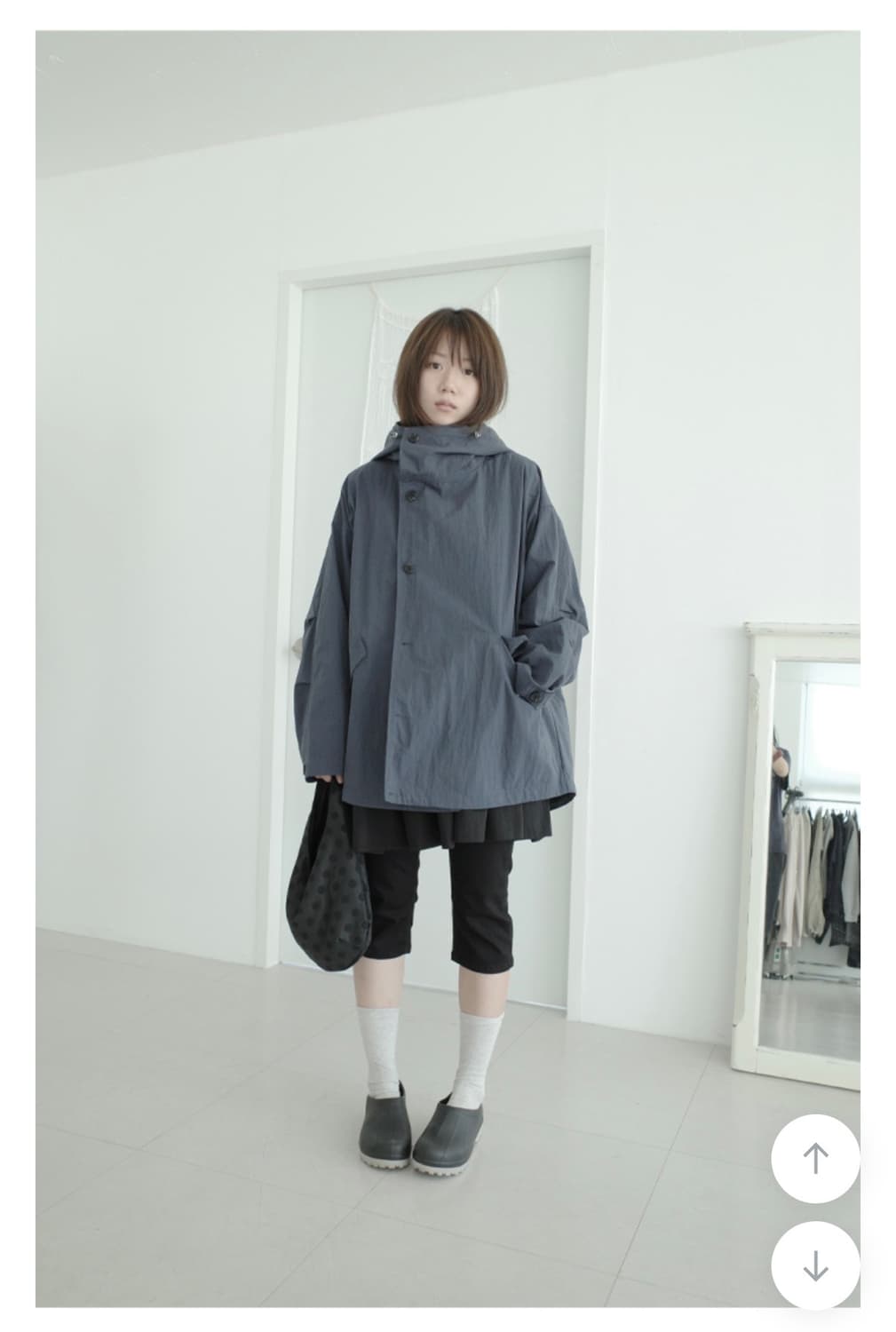 애프터먼데이 블랙 카프리 팬츠 M 상품이미지1
