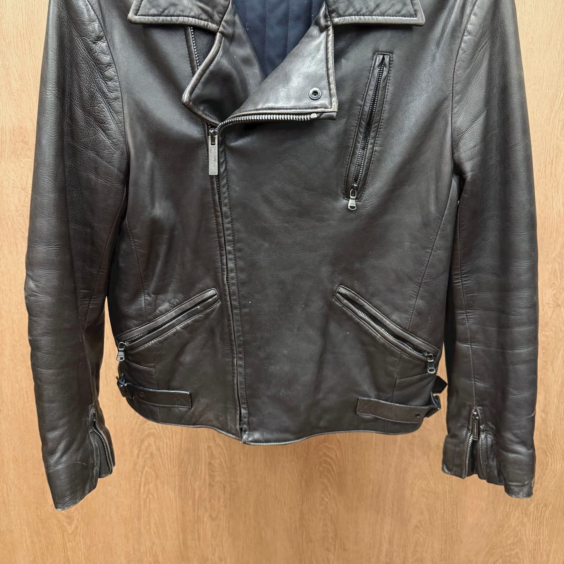 버버리 런던 라이더 레더 자켓 멀티 포켓 안감 퀄팅 디테일 브라운 상품이미지5