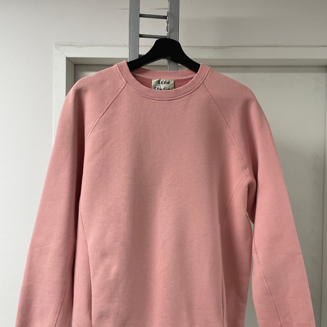 아크네스튜디오 핑크 맨투맨 S(W) 상품이미지2