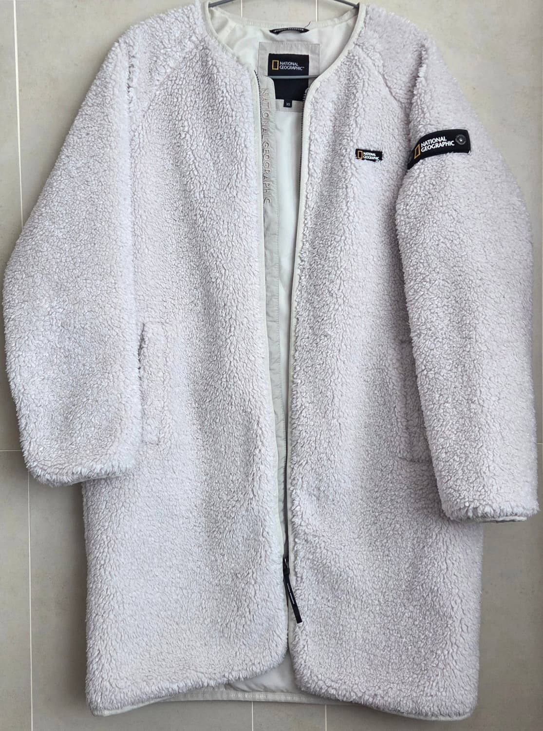 내셔널지오그래픽 뽀글이 롱코트 85(XS) 아이보리
택포 상품이미지2