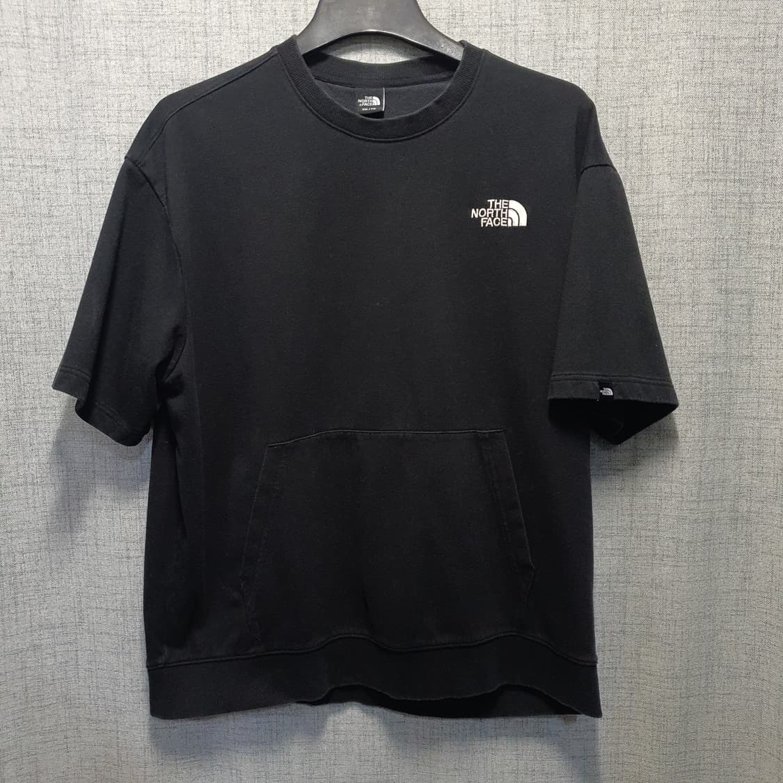 노스페이스 에센셜  포켓 라운드 반팔티  상품이미지1