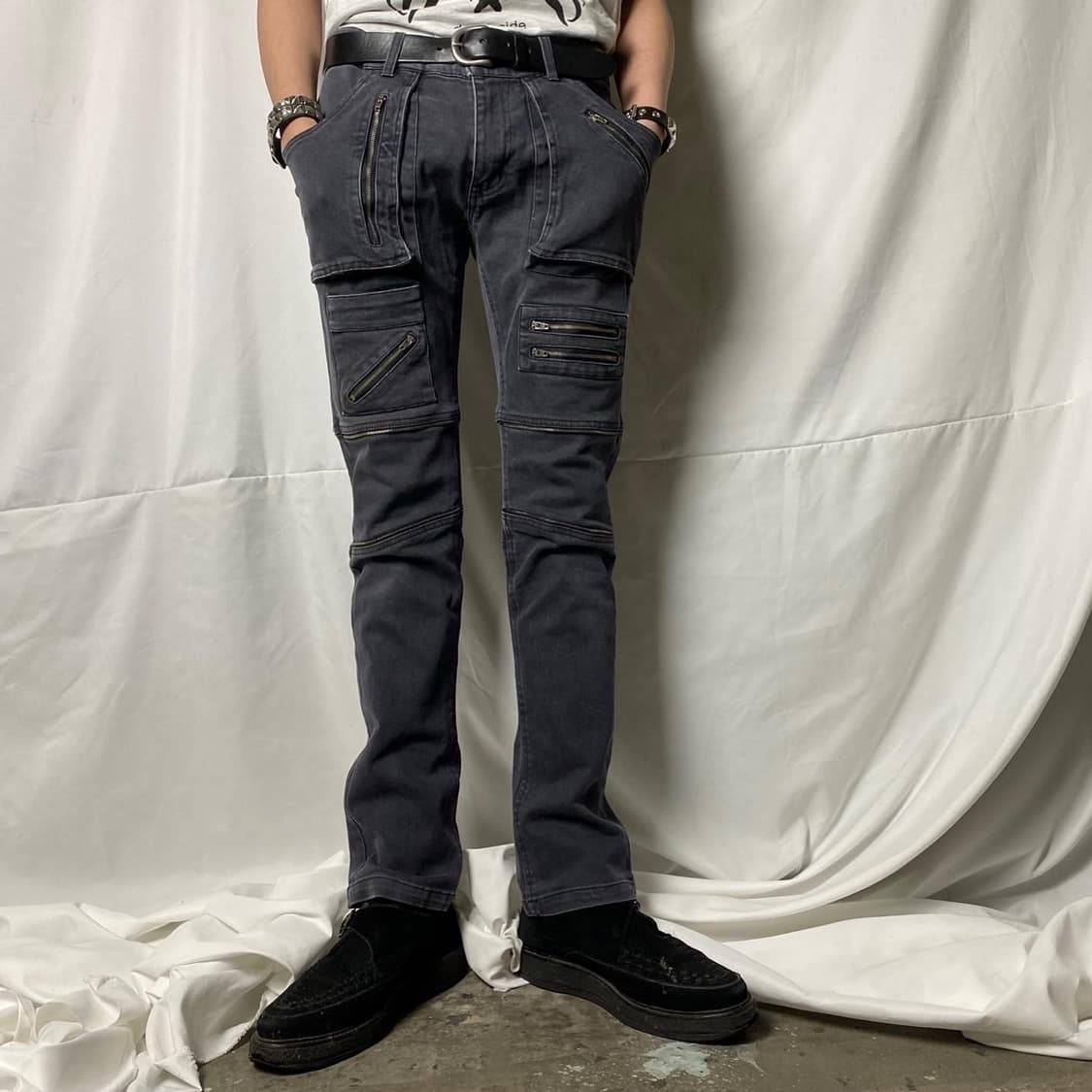인더애틱 절개 디테일 데님 팬츠 흑청데님 넘버나인 상품이미지3