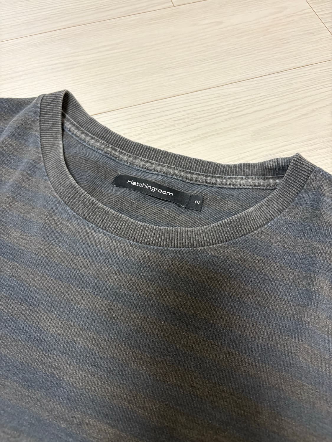 헤칭룸 긴팔 스트라이프 티셔트 브라운 챠콜 2사이즈 상품이미지1