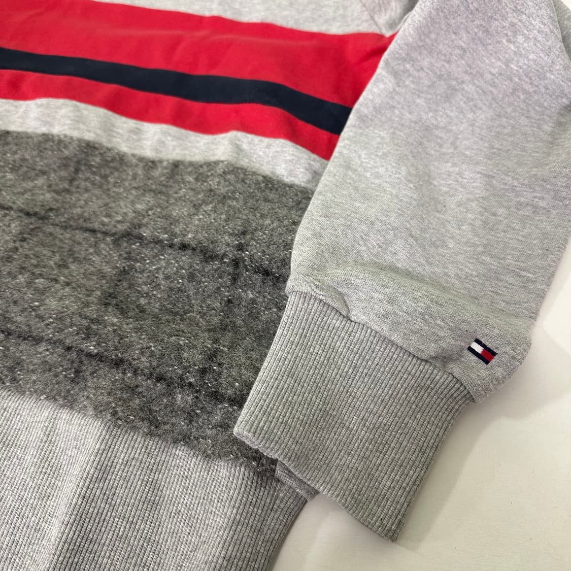 M 타미힐피거 그레이 니트배색 단가라맨투맨 상품이미지2