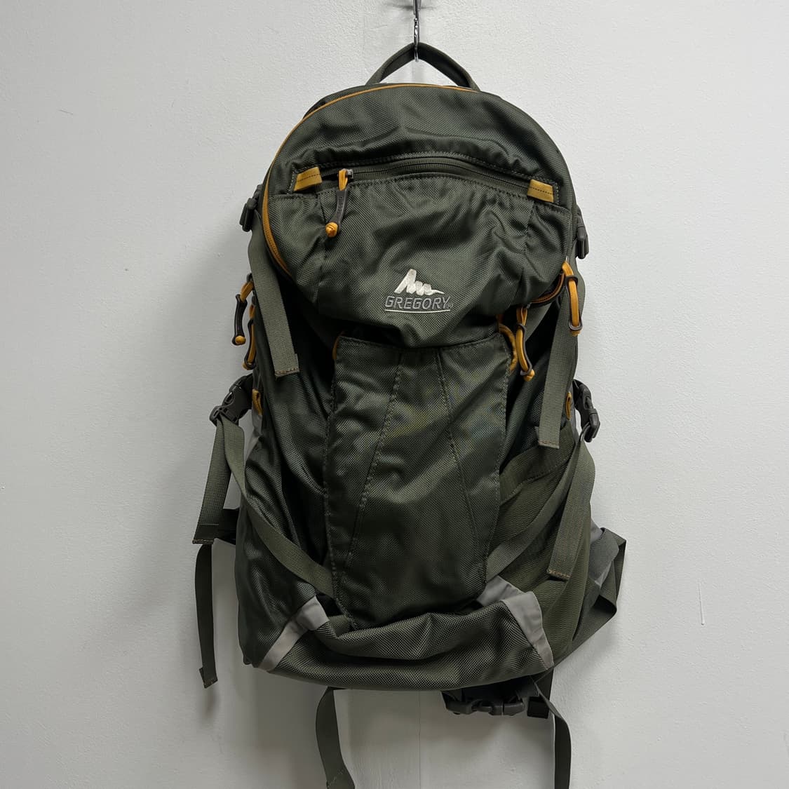 그레고리 구형 칼미아 28L 백팩 상품이미지3