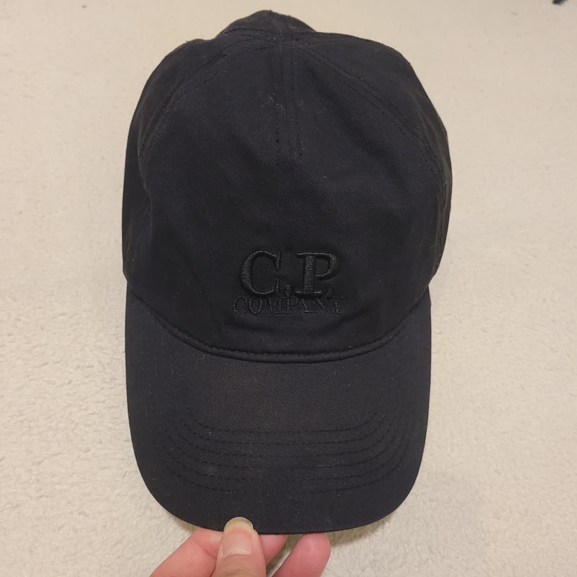 CP컴퍼니 자수 고글 캡 L 상품이미지1