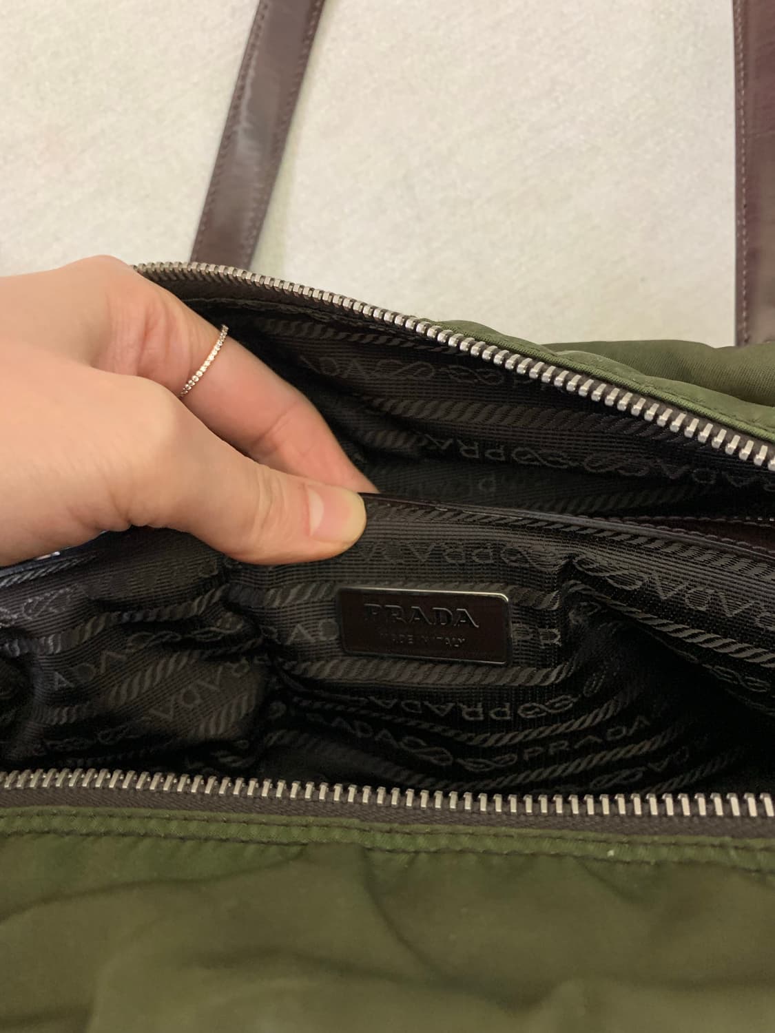 프라다 테수토 나일론 보스턴 백 상품이미지9