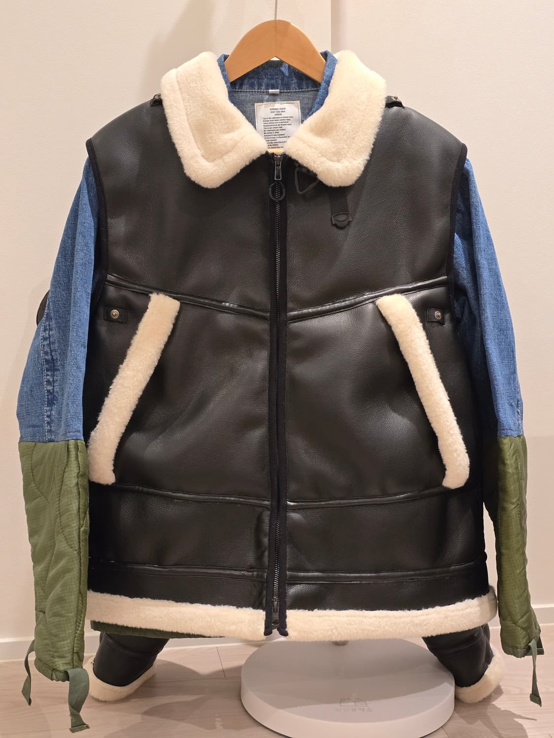 루트파인더 미발매 매뉴버 가죽 패딩 샘플 상품이미지3