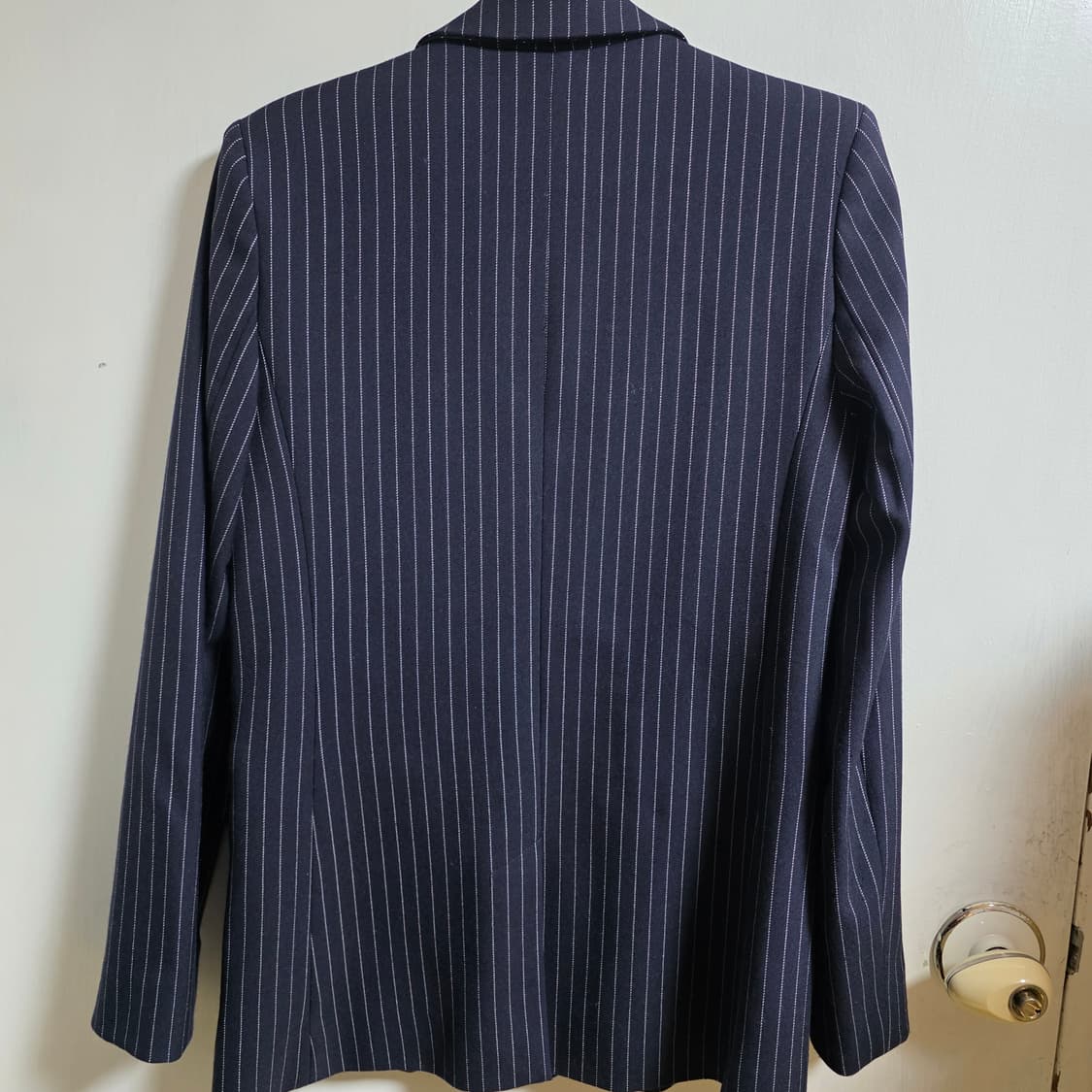 새상품) 앤아더스토리즈 스트라이프자켓 네이비 34(55사이즈) 상품이미지4