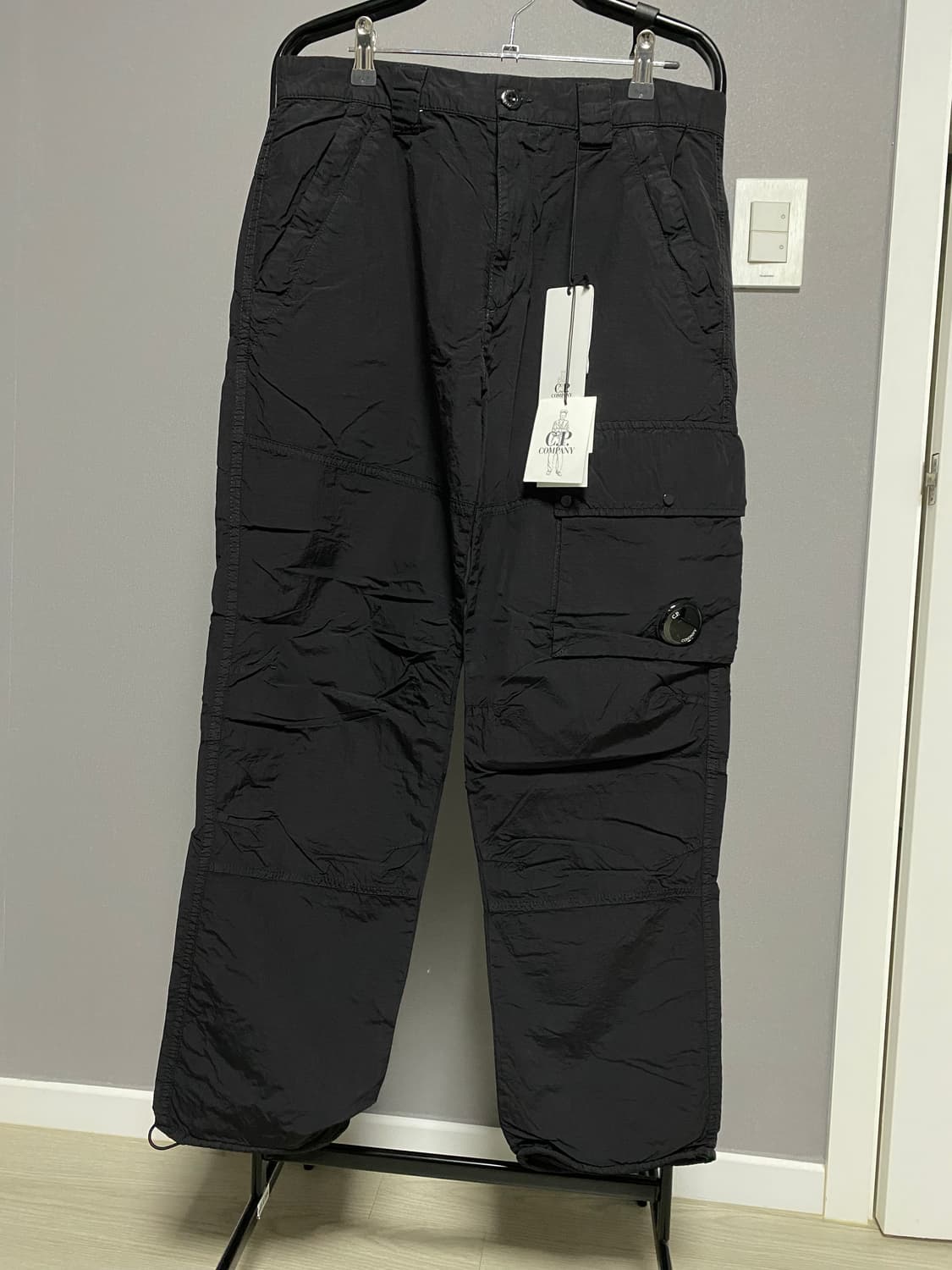 (새상품) cp컴퍼니 루즈핏 나일론 카고 팬츠 상품이미지1