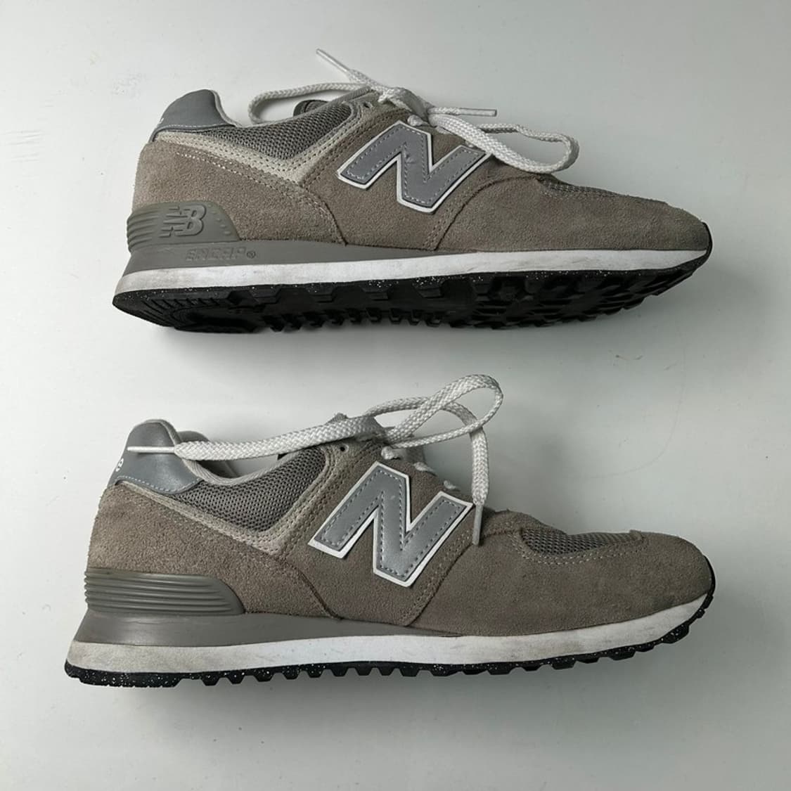 뉴발란스 574 그레이 스니커즈 265 상품이미지3
