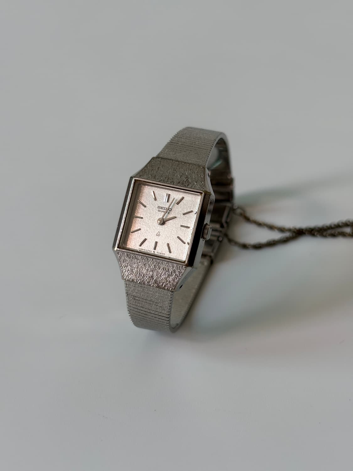 1980s Texture Bracelet Ladies Quartz 상품이미지3