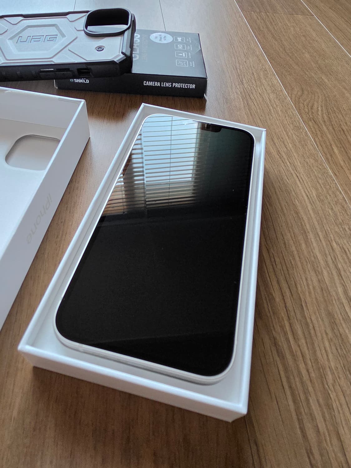 [특A급] 아이폰 14(128) 풀박스+UAG 정품케이스 상품이미지2