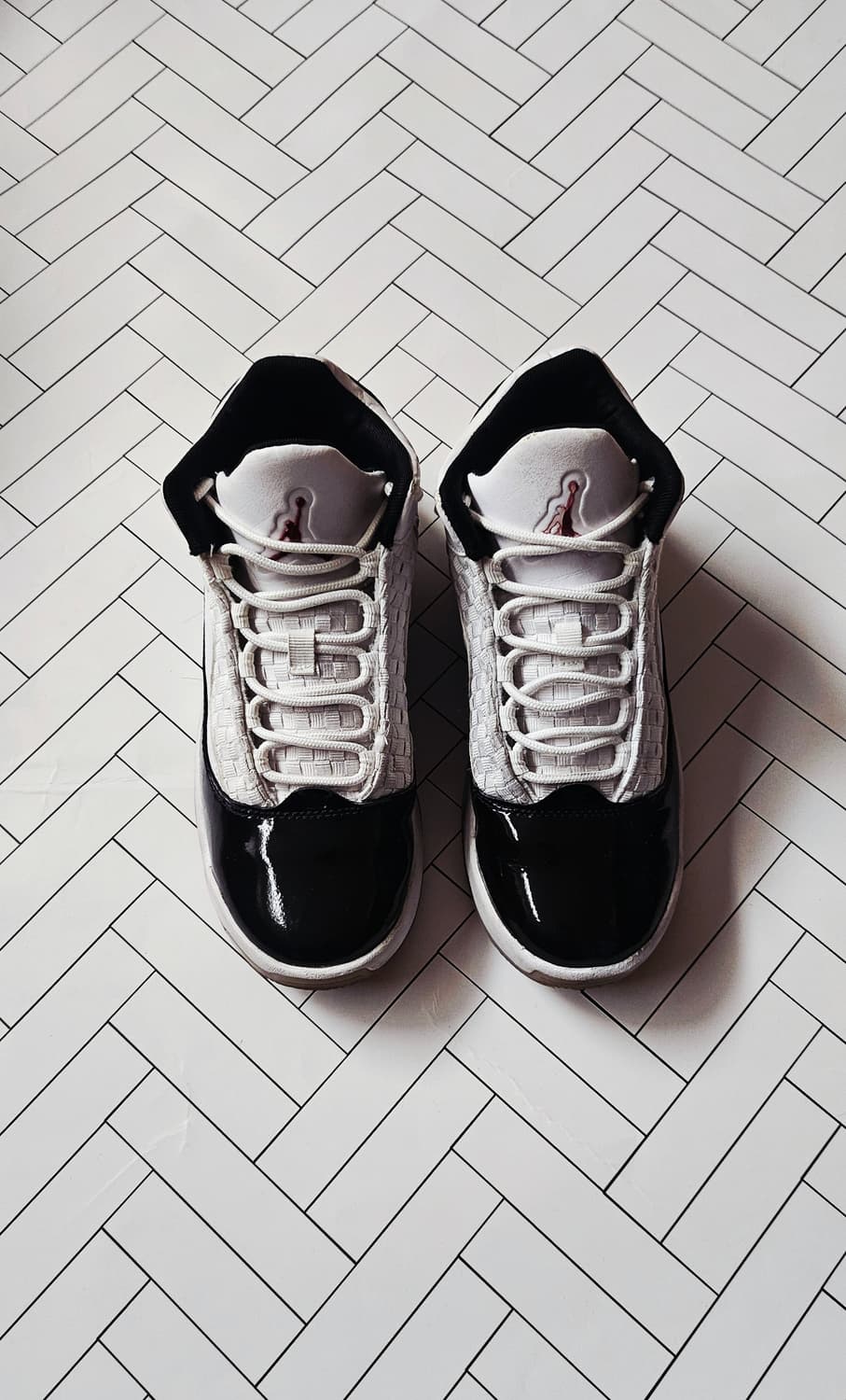 (정품)조던 맥스 아우라 2 GS 화이트 짐레드 (24.5cm) 상품이미지6