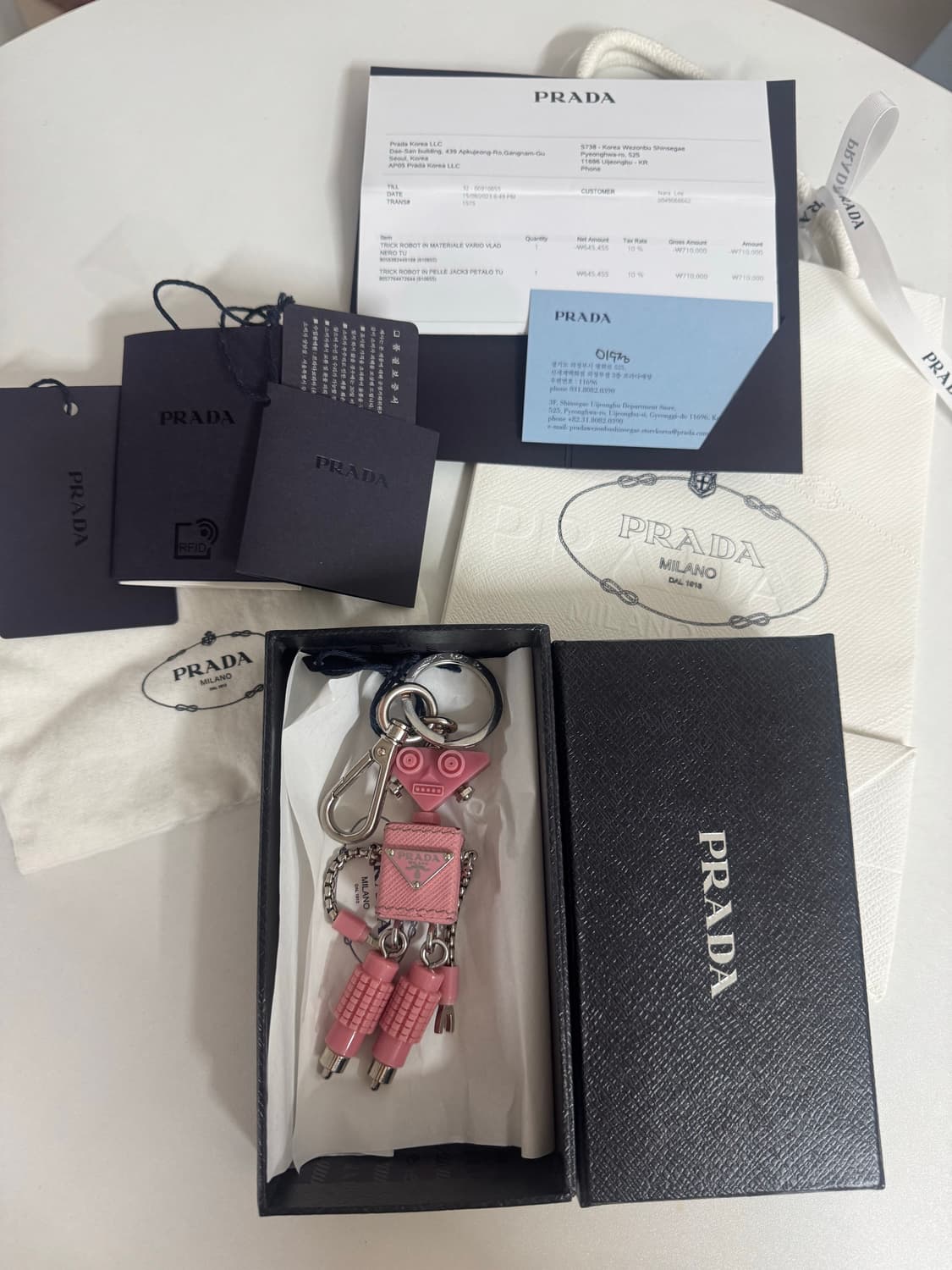 프라다 로봇키링 핑크 풀박스(백회점구매) 상품이미지1
