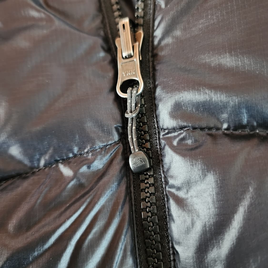 신품급!!일본판 노스페이스 아콘카구아 경량패딩 M(95) 상품이미지4