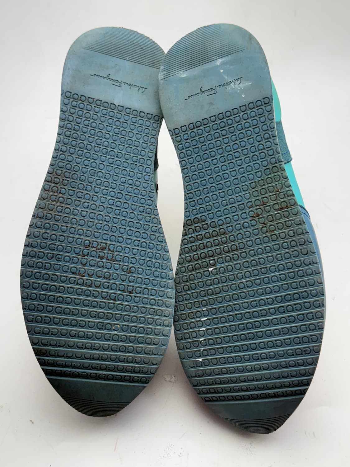 정품)페라가모스니커즈270 상품이미지10