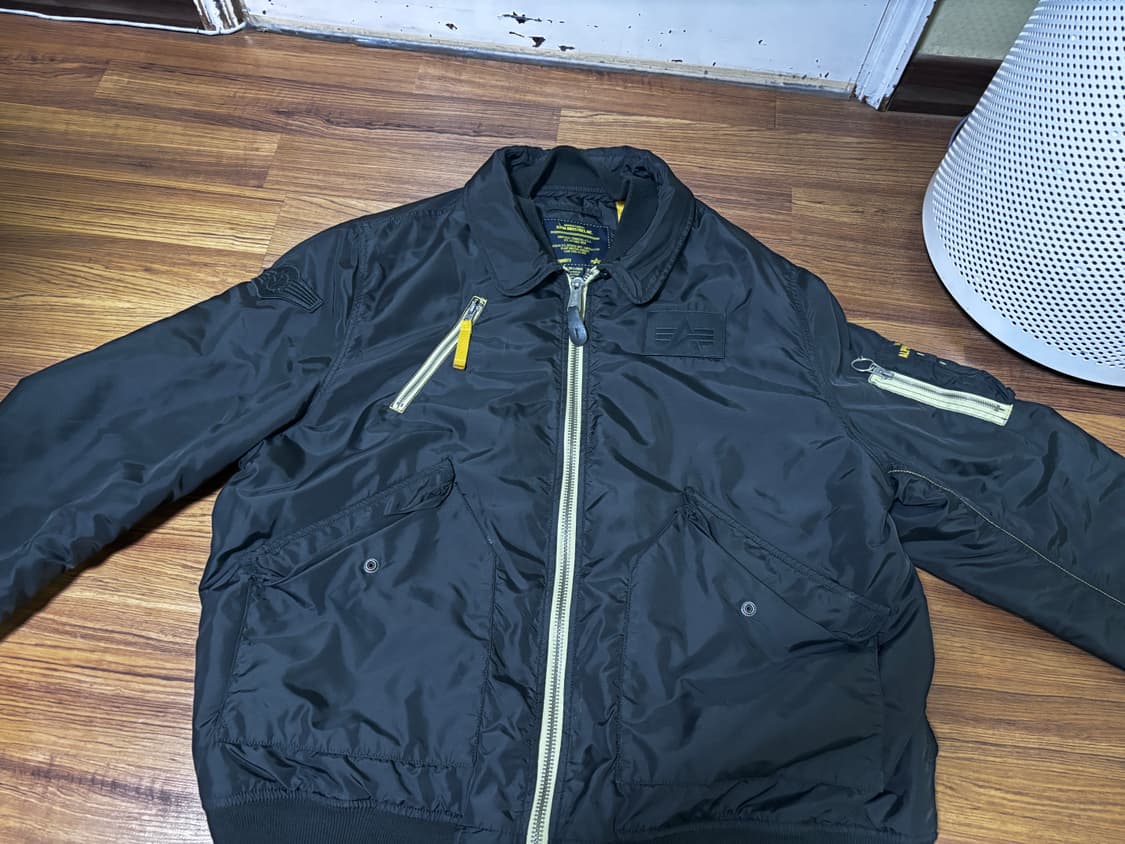 [희귀] 알파인더스트리 CWU-45/P '블랙&골드' 3XL 상품이미지2