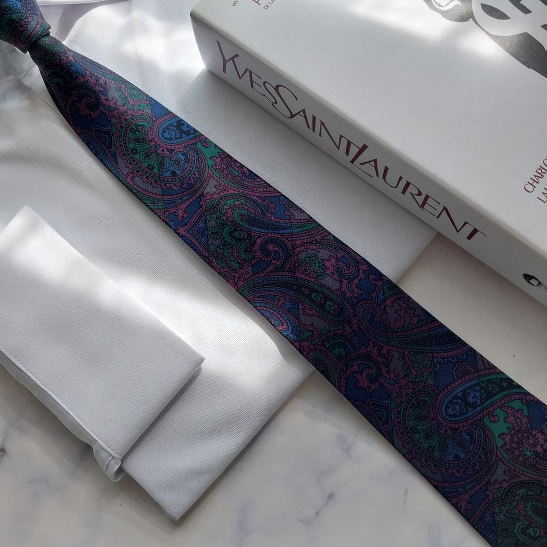 입생로랑 네이비 & 퍼플 페이즐리 넥타이 7.8cm A등급 K2595
 상품이미지5