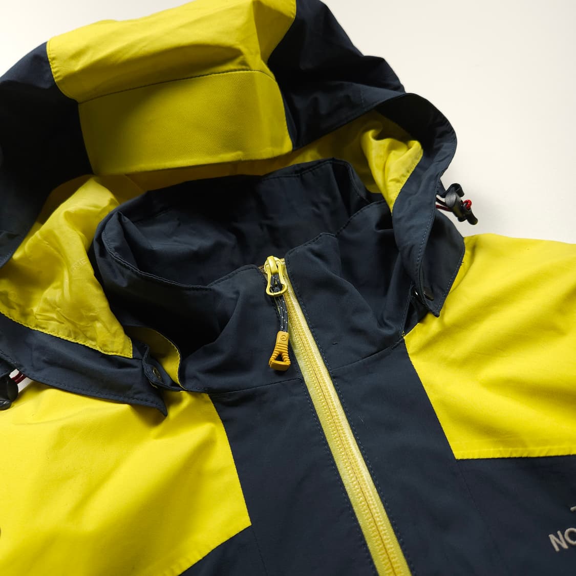 노스페이스 고어텍스 리플렉티브 배색 마운틴 자켓 (L)  상품이미지3