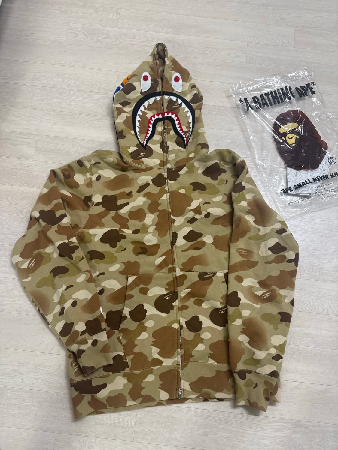 베이프 그라데이션 카모 후드집업 베이프 상품이미지2